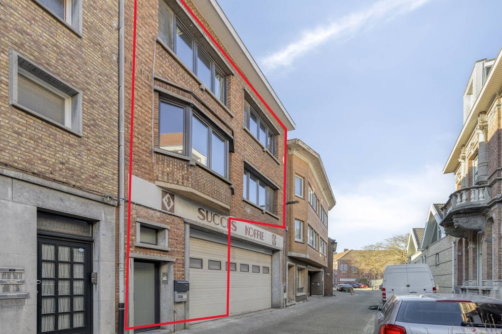 Huis met 3 slaapkamers, 3 staanplaatsen en terras in Niel