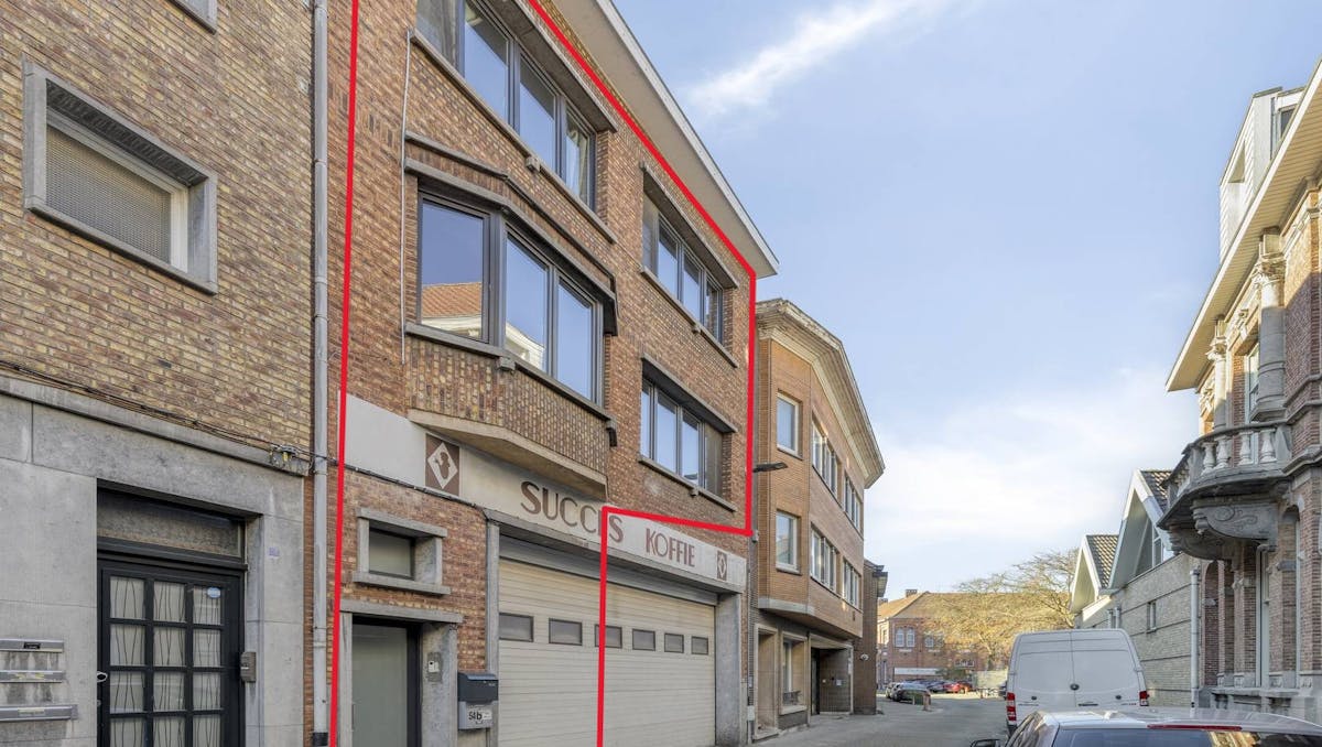 Huis met 3 slaapkamers, 3 staanplaatsen en terras in Niel