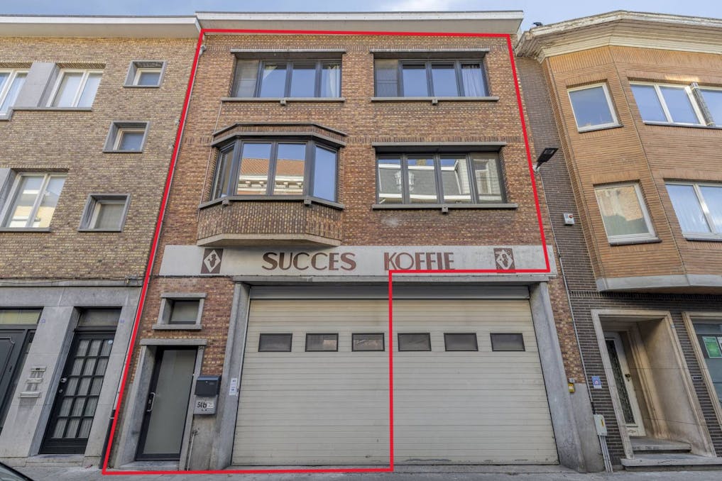 Huis met 3 slaapkamers, 3 staanplaatsen en terras in Niel