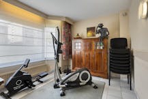 Uitzonderlijk huis met 6 slaapkamers te koop in Merksem