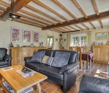 Halfopen bebouwing met 4 slaapkamers op een perceel van 882 m²