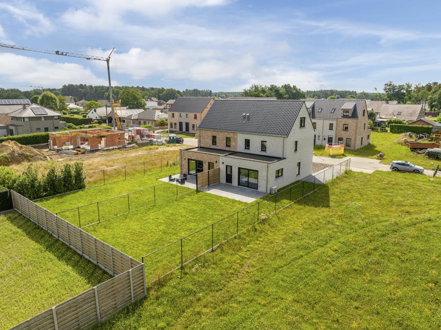 Prachtige nieuwbouwwoningen in een doodlopende straat