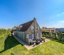 Magnifieke villa met zuidgerichte tuin te Stene - Oostende