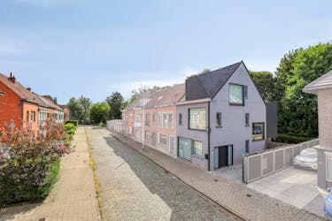 Unieke architecturale parel met moderne uitstraling