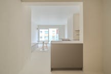 Prachtig gerenoveerde studio met slaaphoek en zijdelings zeezicht!