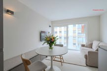 Prachtig gerenoveerde studio met slaaphoek en zijdelings zeezicht!