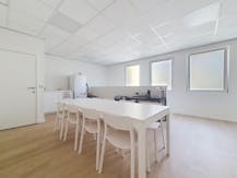 Uitstekend gelegen handelsruimte (102 m²) te huur in Gent