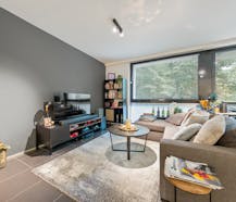 Instapklaar éénslaapkamerappartement met garage te koop