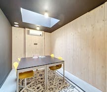 Kantoorverdieping in modern gebouw te huur in Antwerpen