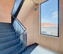 Kantoorverdieping in modern gebouw te huur in Antwerpen