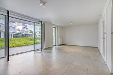 Gelijkvloers appartement te koop in Sint-Michiels