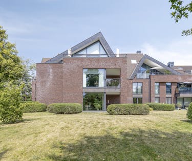 Instapklaar appartement met tuin en terras in Brugge (Christus-Koning)