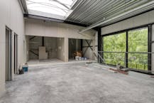 Nieuwbouwmagazijn van ca. 72 m² met kantoor in Wevelgem