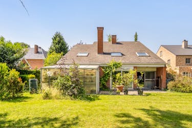 Te renoveren ruime gezinswoning met 5 slaapkamers te Hasselt