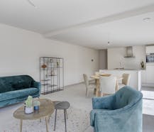 INSTAPKLAAR BEN-APPARTEMENT IN BAZEL MET 2 SLAAPK. + TUIN