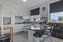 Gemeubelde duplex met 5 slaapkamers en dakterras te huur in Antwerpen