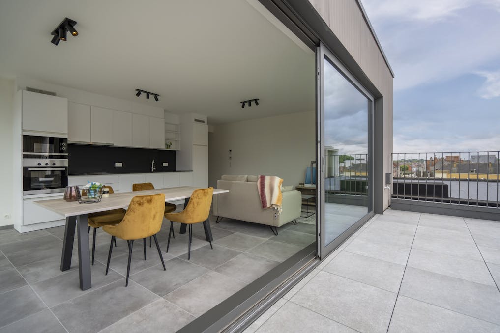 Super lichtrijk dakappartement te koop in Kortrijk