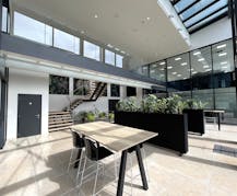 Modern office (195 m²) for rent in Deinze