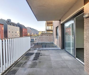 Modern appartement met 2 slaapkamers en ruim terras te huur in Harelbeke