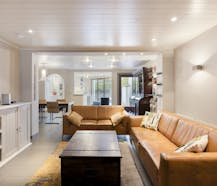 Goed gelegen stadswoning met 3 of 4 slaapkamers, tuin en garagebox