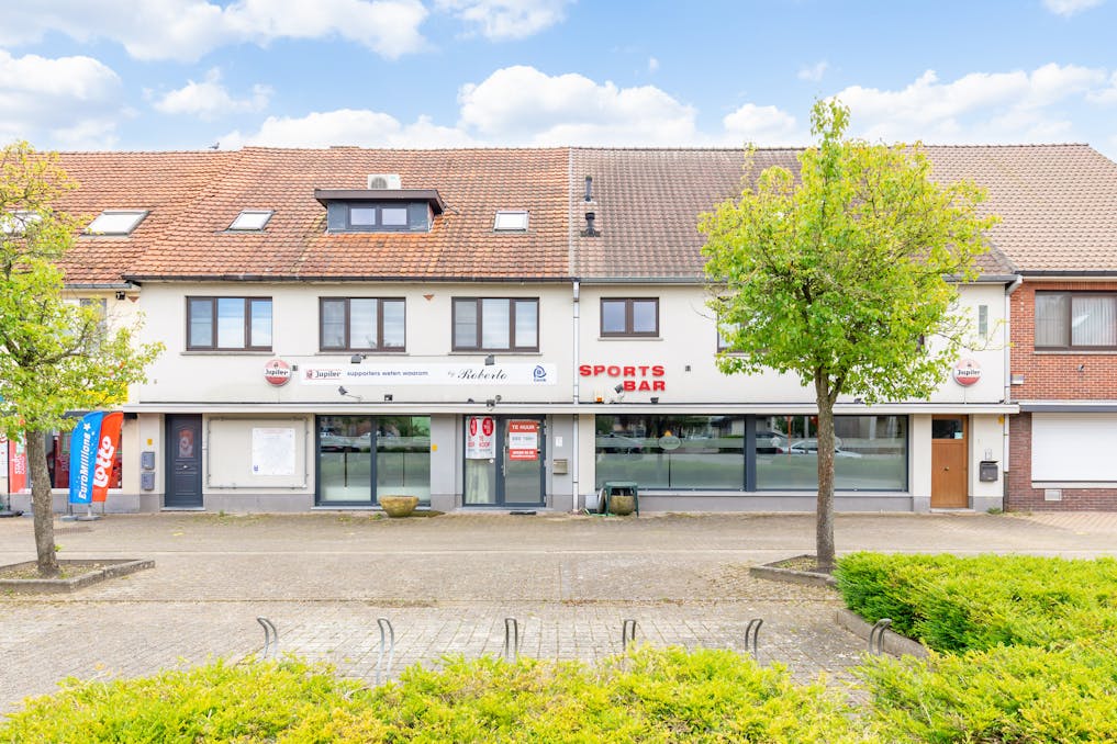 Ruim horecapand met terras in Houthalen-Oost