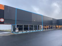 Baanwinkel van ca. 431 m² langs de Brugsesteenweg Roeselare