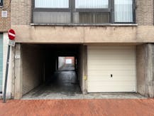 Garagebox te huur in het centrum van Izegem.