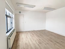 Office of approximately 63 m² on the second floor in Roeselare
