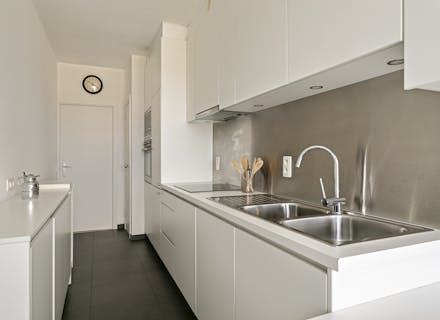 Vernieuwd appartement te koop in Wilrijk met 2 kamers