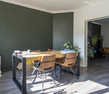 Woning met 2 slaapkamers en een ruime tuin in Kortrijk