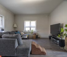 Woning met 2 slaapkamers en een ruime tuin in Kortrijk