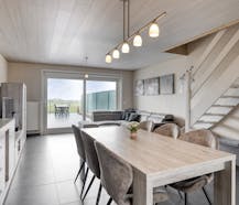 Instapklare woning met drie slaapkamers en open zicht.