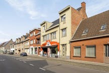 Handelspand te koop met woonst en atelier in Ruddervoorde