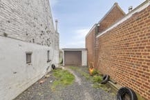 Ruim perceel grond met veel potentieel in Brakel