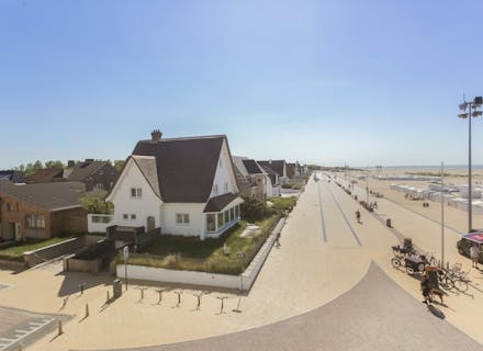 Uitzonderlijke en karaktervolle villa op de zeedijk van Zeebrugge