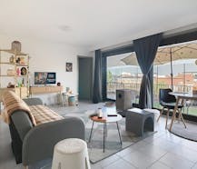 Appartement met 1 slaapkamer en ruim terras te Roeselare.
