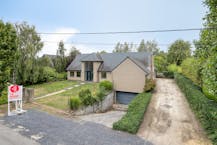 Ruime villa met 5 kamers te koop in Desselgem