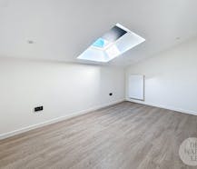 Hoogwaardig gerenoveerd woning voorzien van 2 slaapkamers.