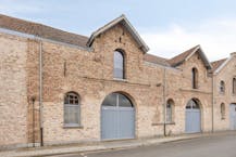 Uniek kantoor van ca. 330 m² te koop in Kortrijk