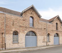 Uniek kantoor van ca. 330 m² te koop in Kortrijk