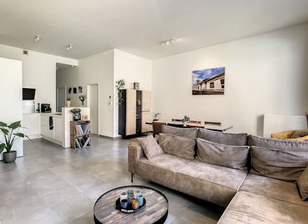 Nieuwbouwappartement met 2 slaapkamers en prachtig zonneterras te huur in het centrum van Kortrijk