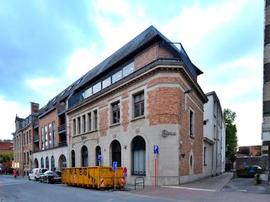 Kantoorgebouw te koop Roeselare