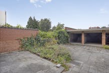 Immobilier d'investissement avec potentiel — Environ 200 m² Possibilité de meubler des appartements/studios + garages