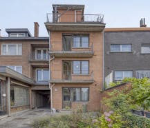 Opbrengsteigendom met potentieel – Circa 200m² Mogelijkheid tot inrichten van appartementen/studio's + garages
