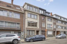 Immobilier d'investissement avec potentiel — Environ 200 m² Possibilité de meubler des appartements/studios + garages