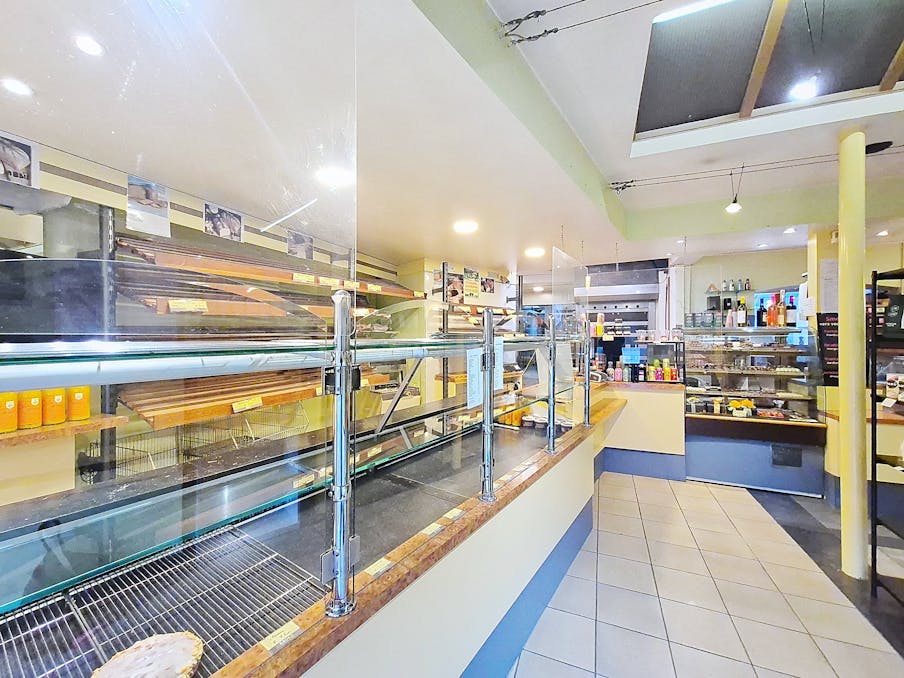 Instapklaar handelspand (ca. 149 m²) te huur nabij UZ Gent