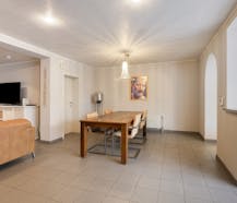 Goed gelegen stadswoning met 3 of 4 slaapkamers, tuin en garagebox