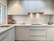 Bungalowwoning met tuin en garage in Ieper.