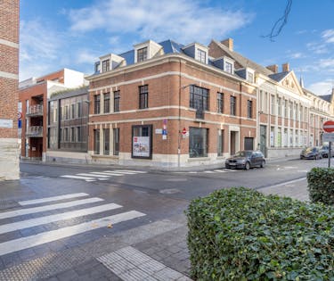 Handelsruimte te koop op exclusieve ligging in Kortrijk
