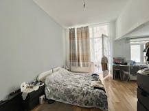 Maison de Rapport Proche Place Saint-Antoine